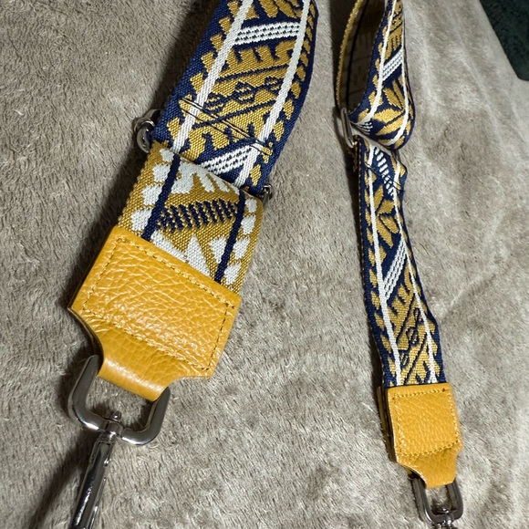 Stylish Black Crossbody Bag with Yellow Strap - Picture 3 of 3